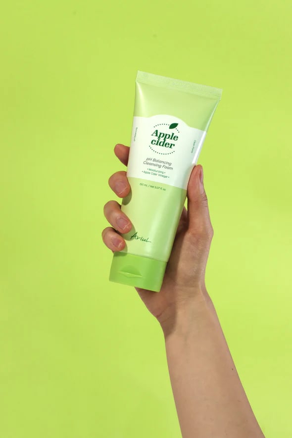 [Ariul] Apple Cider pH Balancing Cleansing Foam 150ml